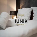 Junik - In 公寓 *